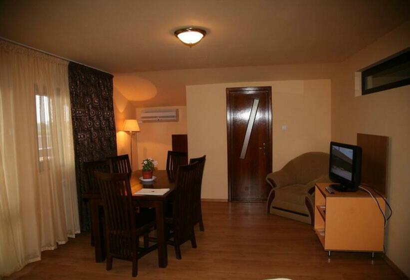 Люкс, Vila Delta Travel   Mila 23