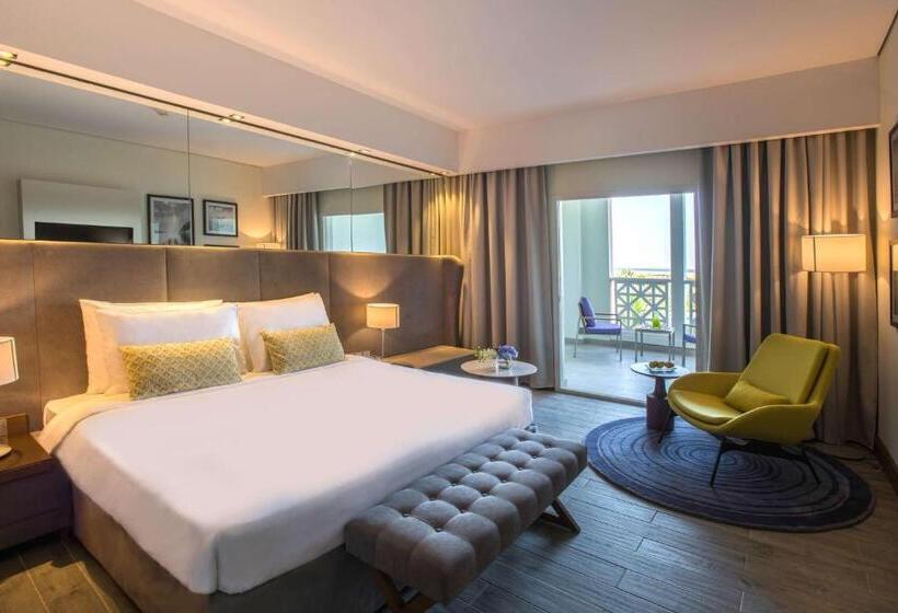 غرفة سوبيريور مطلة على حمام السباحة, Radisson Blu Resort, Al Khobar Half Moon Bay