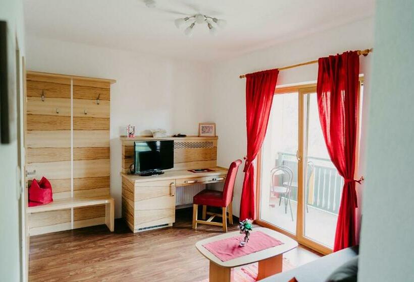 סוויטה עם מרפסת, Gasthof Wunder