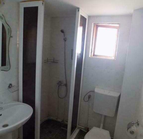 Семейный Номер, Agro Pensiunea Plaiul Castanilor