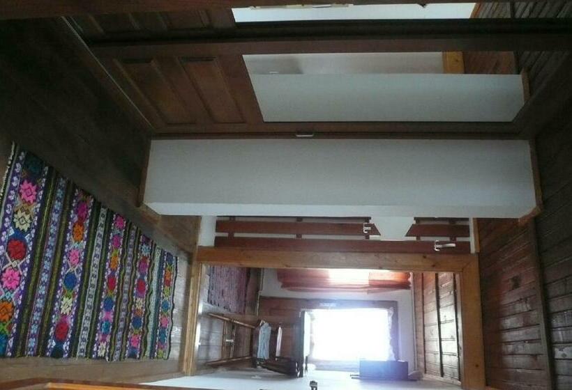 Номер Superior, Agro Pensiunea Plaiul Castanilor