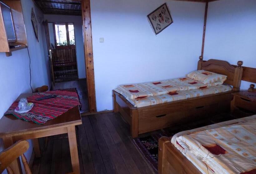 Номер Superior, Agro Pensiunea Plaiul Castanilor