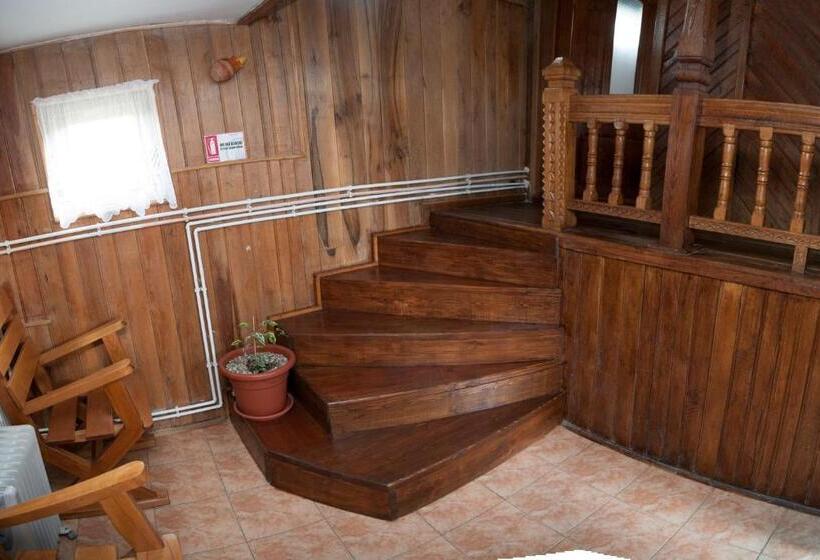 Четырехместный Номер Стандарт, Agro Pensiunea Plaiul Castanilor