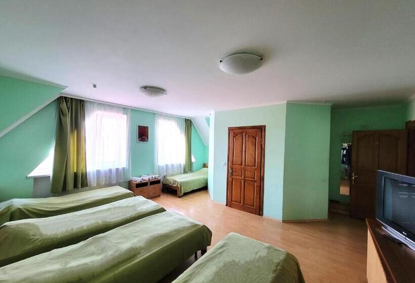 패밀리 룸, Complex Knyaz Oleg