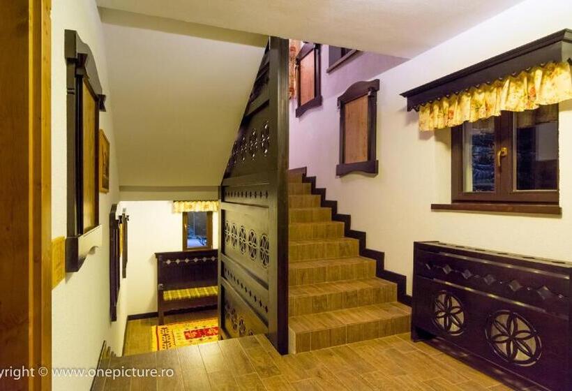 スタンダード４人部屋, Hanul Haiducilor