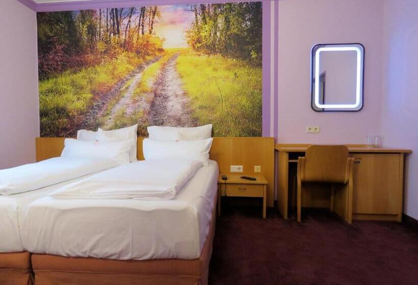 غرفة قياسية مزوَّدة بشُرفة, Residenz Hössinger