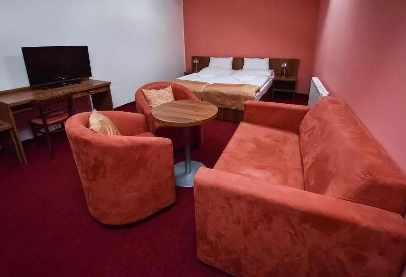 Suite Junior, Ryšavý