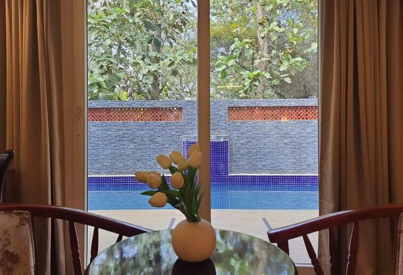 キングサイズベッドのスタンダードルーム, Serene Sriperumbudur