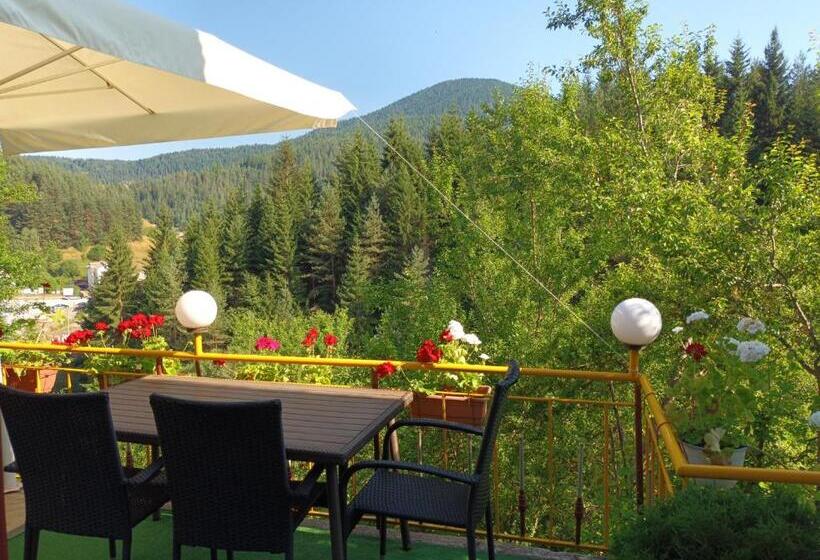 Номер Стандарт Трехместный, Guest House Stoletnika