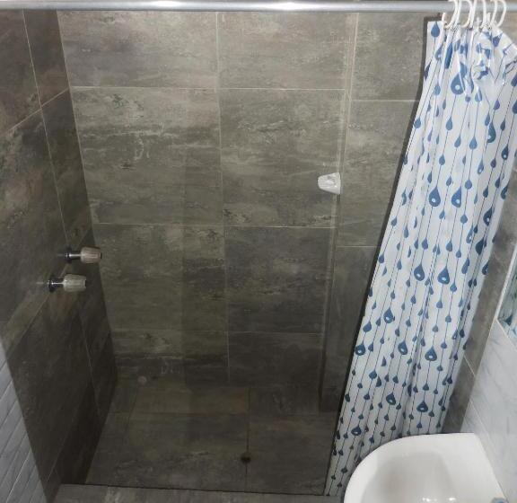 سوییت جونیور, Hostal Ocean Pacifico