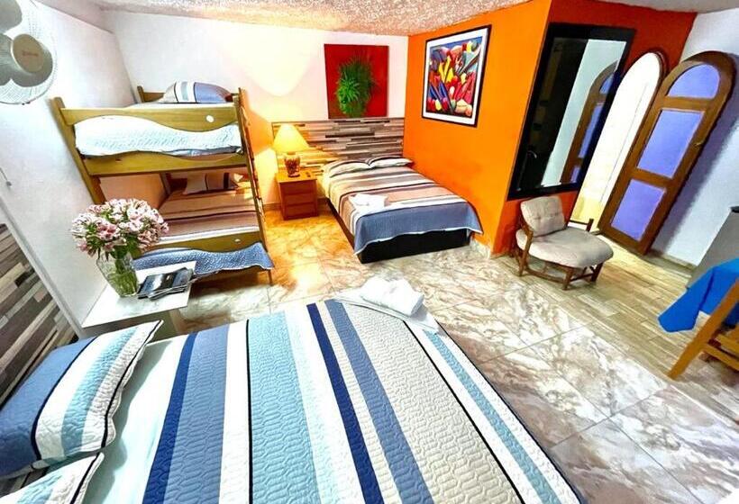 اتاق خانوادگی, Hostal Ocean Pacifico