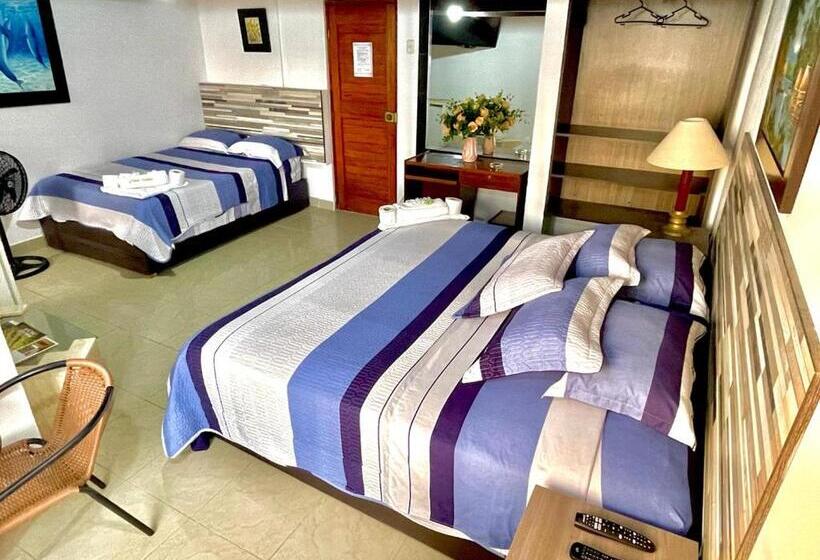 سوییت خانوادگی, Hostal Ocean Pacifico