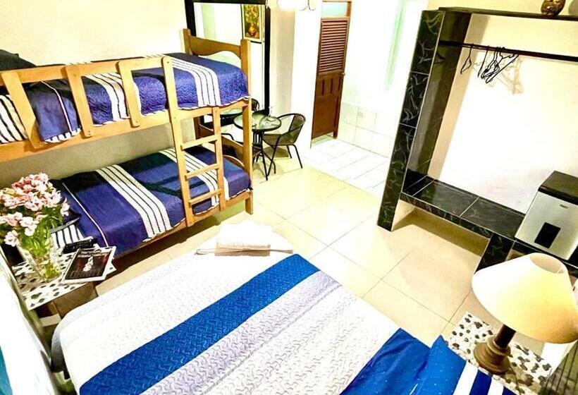 اتاق خانوادگی, Hostal Ocean Pacifico