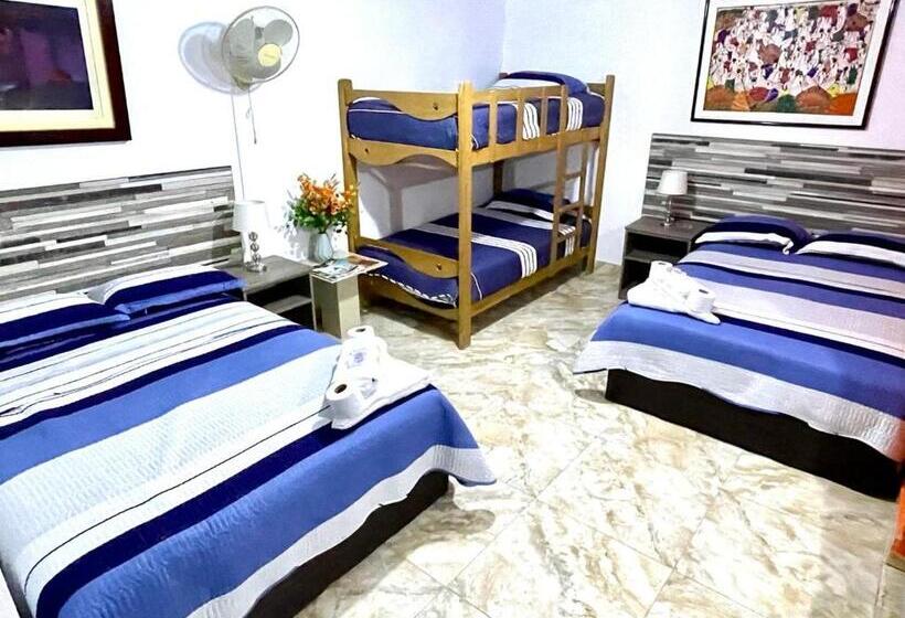 اتاق خانوادگی, Hostal Ocean Pacifico