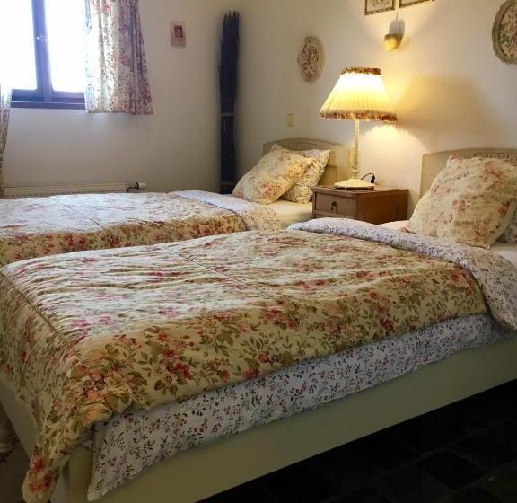 Номер Стандарт Вид на Сад, Penzion V Polích