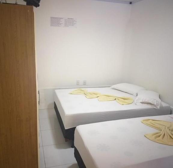 Трехместный Номер Стандарт Вид на Бассейн, Pousada Aquarius