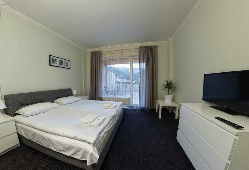 غرفة قياسية ثلاثية, Rakhiv Hotel & Apartments