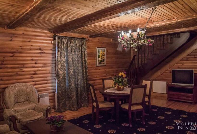 خانه 2 خوابه, Chudodiyevo Park