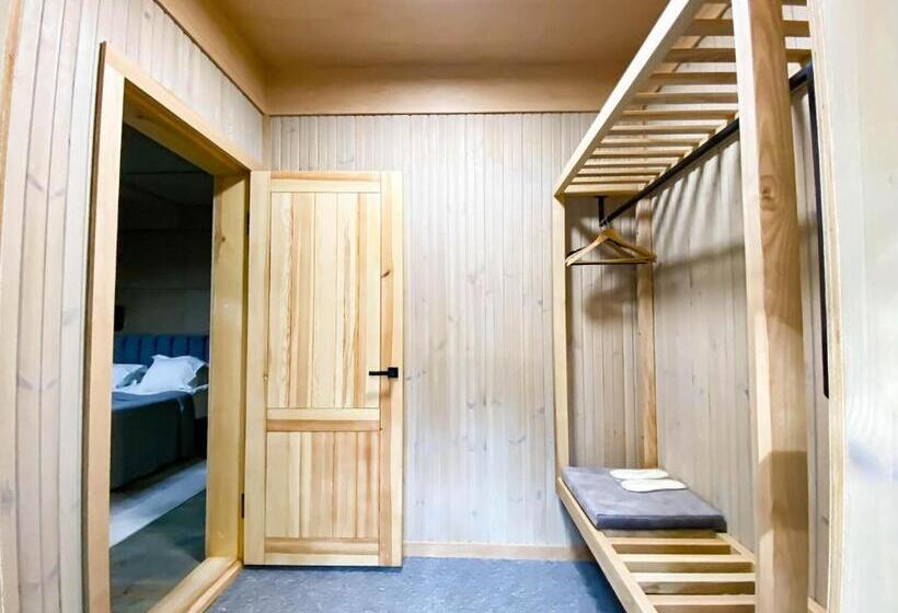 سوییت جونیور, Chudodiyevo Park