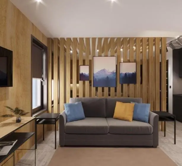 Standard Triple Room with Terrace, Chudodiyevo Park