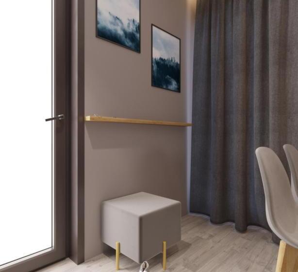 Standard Triple Room with Terrace, Chudodiyevo Park