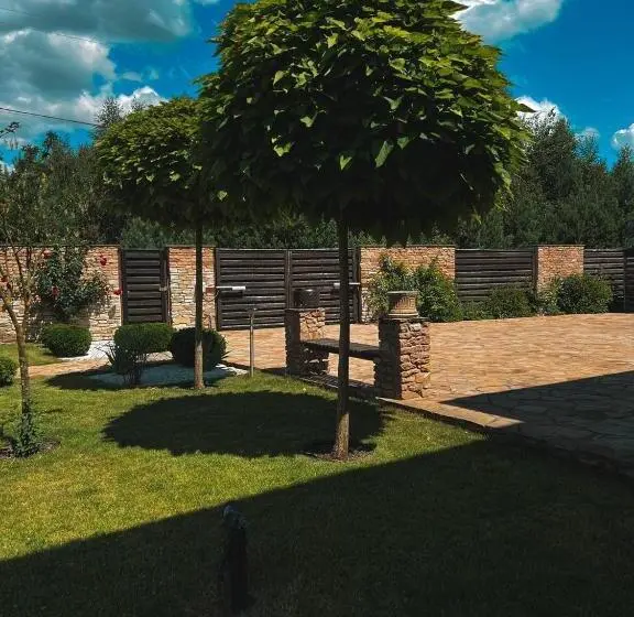 Huvila, 1 makuuhuone ja uima-allas, Chudodiyevo Park