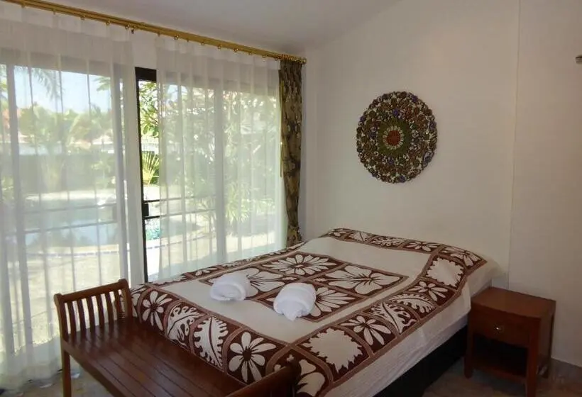 Villa 4 Dormitorios, Vip Chain Resort Pool Villa