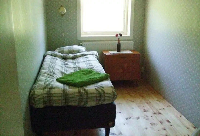 バスルーム共有のシングルスタンダード, Allsta Gård Kretsloppshuset B&b
