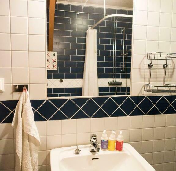 غرفة قياسية فردية حمام مشترك, Allsta Gård Kretsloppshuset B&b