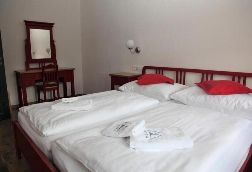 Апартаменты 1 Спальня, Aparthotel Mádr