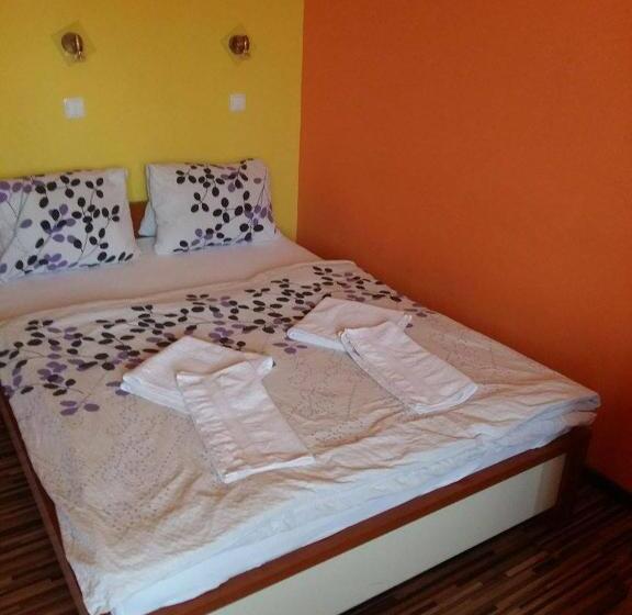 חדר סטנדרט, Centrál šaľa