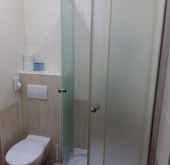 חדר סטנדרט, Centrál šaľa