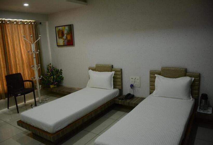 חדר דלוקס, Darshan Naroda