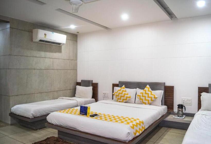 סוויטה משפחתית, Darshan Naroda