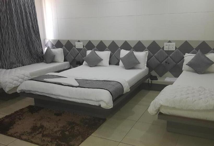 סוויטה משפחתית, Darshan Naroda