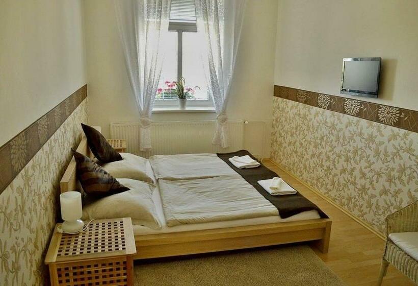 デラックスルーム, Florian