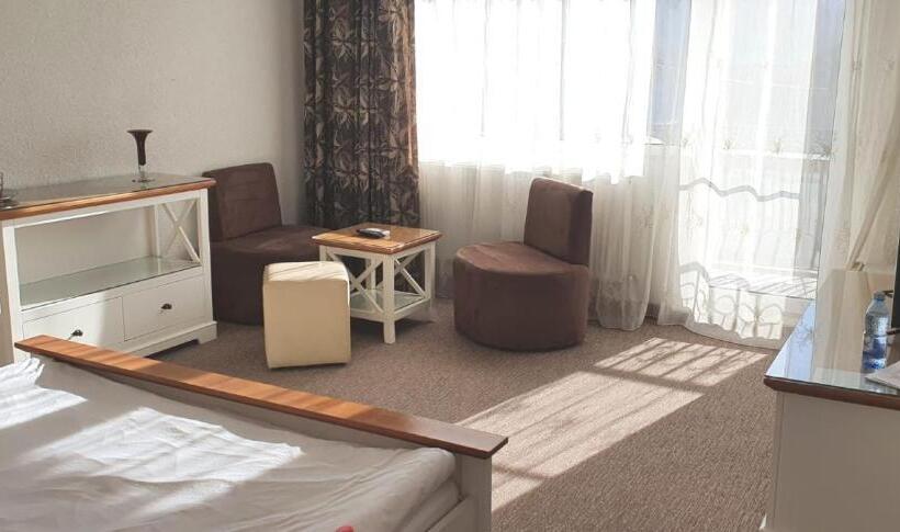 Номер Deluxe с Балконом, Monteoru