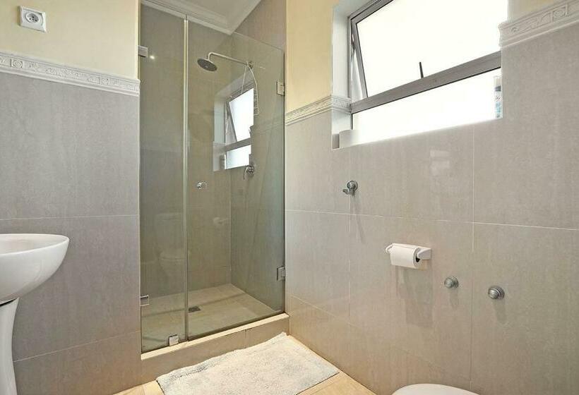 חדר דלוקס עם מרפסת, Natalie Guesthouse