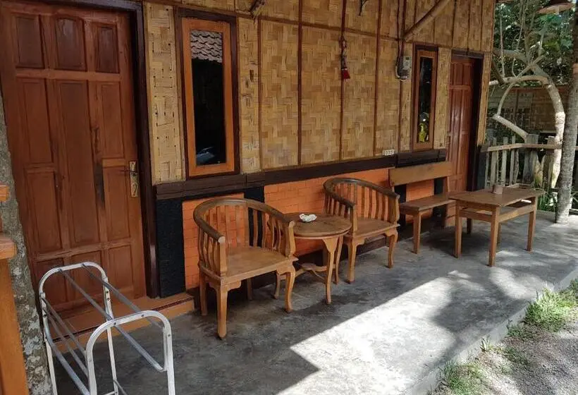 エコノミールーム, Red Island Bungalows
