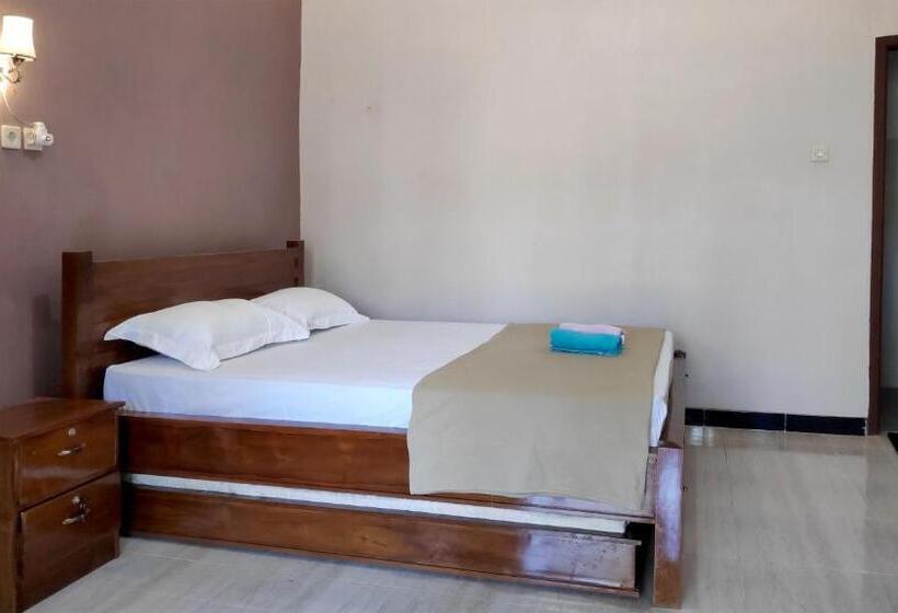 Kertre Néző Standard Bungalow, Red Island Bungalows