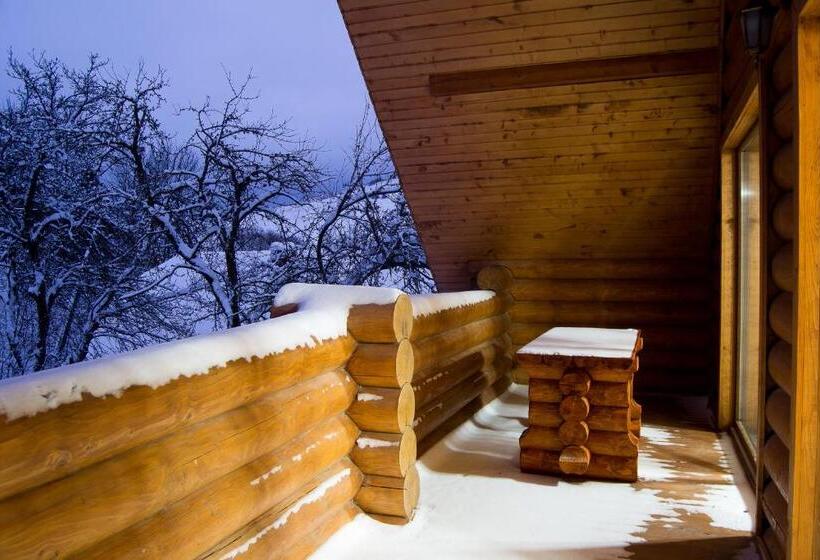 غرفة عائلية, Sadyba Pikuy