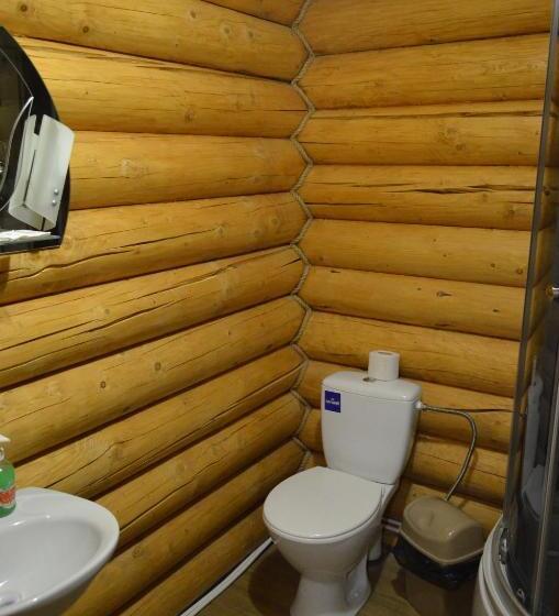 غرفة عائلية, Sadyba Pikuy