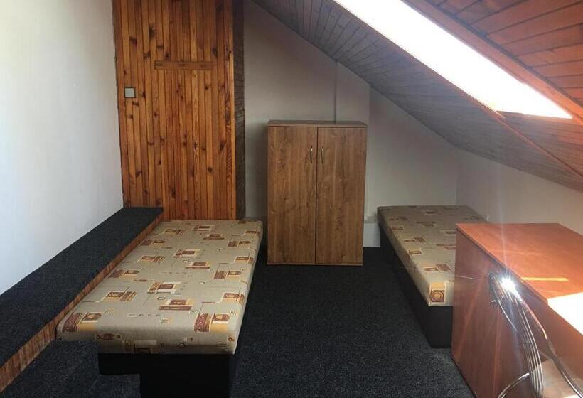 Семейный Номер, Pension Milštejn