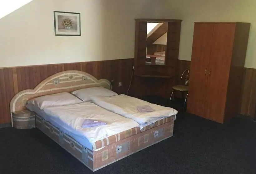 ファミリールーム, Pension Milštejn