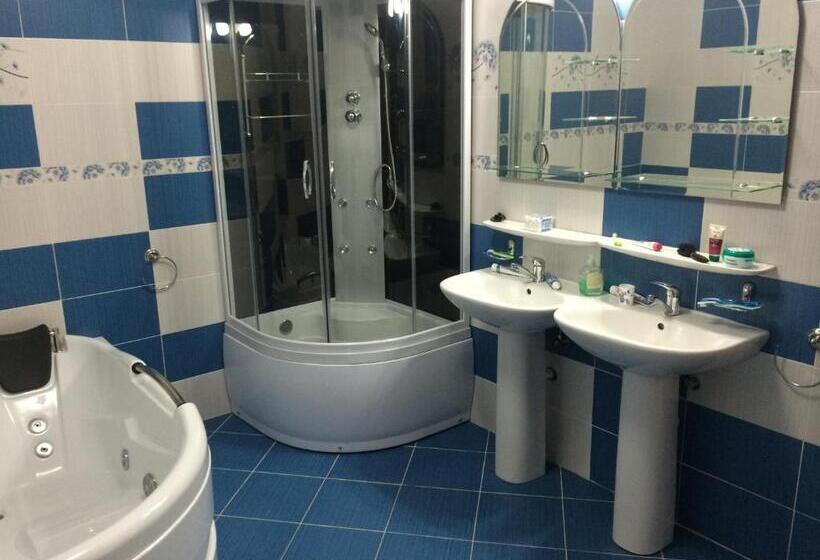 Номер Стандарт с Балконом, Pensiunea Dany   Crys