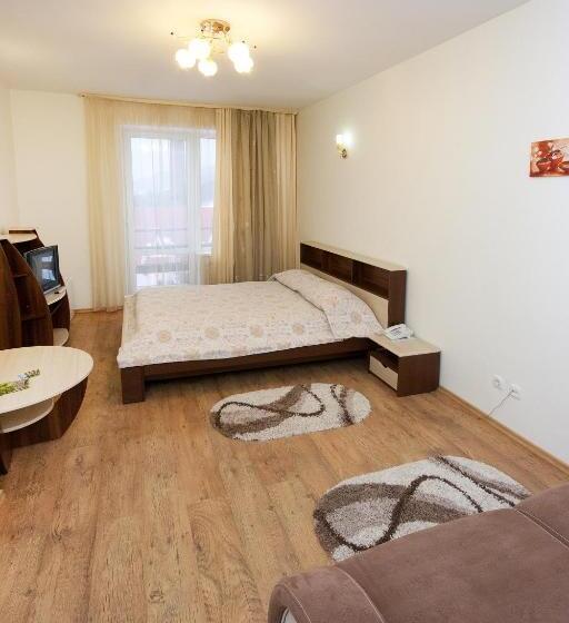 סוויטת ג'וניור, Kamyanka