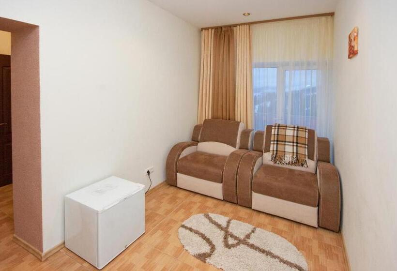 סוויטת ג'וניור סופריור, Kamyanka