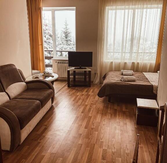 סוויטת ג'וניור סופריור, Kamyanka