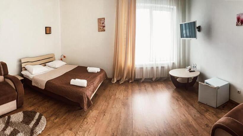 סוויטת ג'וניור, Kamyanka