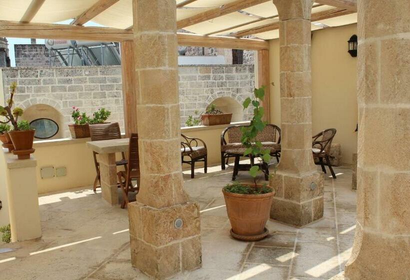 דירת שני חדרים, Palazzo Mellacqua
